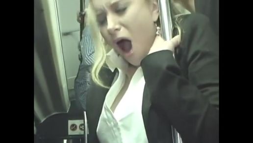 Публичная мастурбация в общественном транспорте